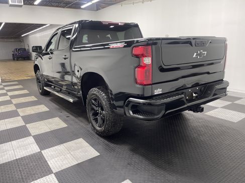Used 2024 Chevrolet Silverado 1500 Custom Trail Boss image 2