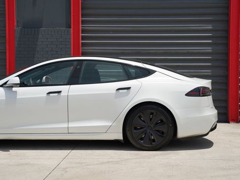 Used 2023 Tesla Model S AWD/4WD image 7