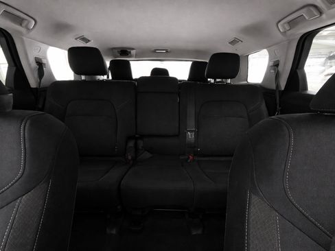 Used 2022 Nissan Pathfinder SV AWD/4WD image 13