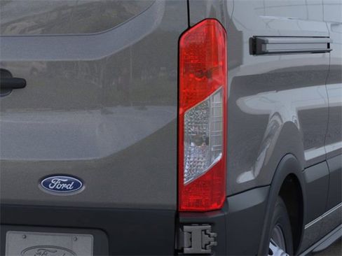 New 2026 Ford Transit 250 Low Roof AWD image 21