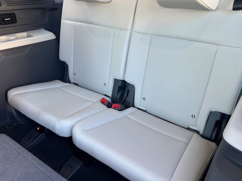 Used 2024 Hyundai Santa Fe SEL image 16