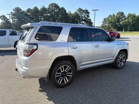 Used 2019 Toyota 4Runner Limited AWD/4WD image 8