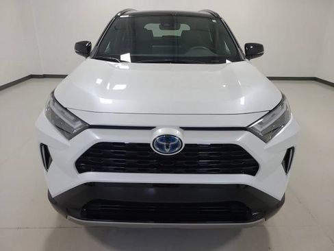 Used 2024 Toyota RAV4 XSE AWD/4WD image 2