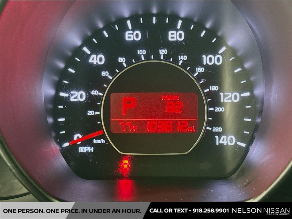 Used 2016 Kia Soul + FWD image 12