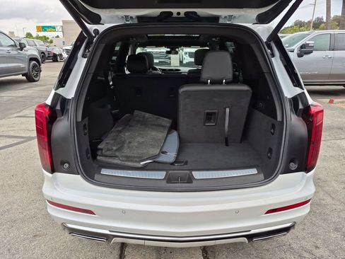 Certified 2023 Cadillac XT6 Luxury FWD image 19
