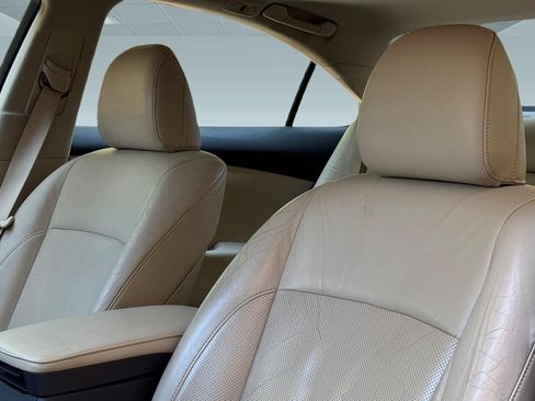 Used 2011 Lexus ES 350 FWD image 22