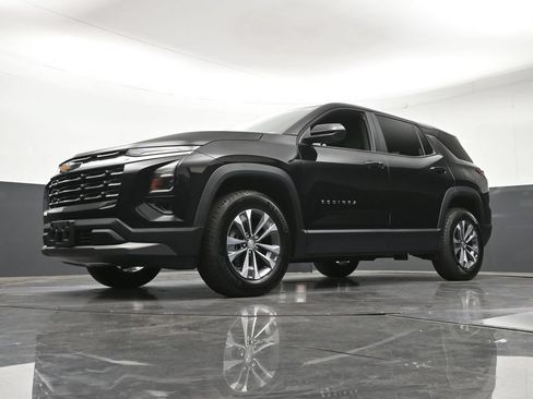 Certified 2025 Chevrolet Equinox LT w/ Safety and Technology Package AWD/4WD image 24