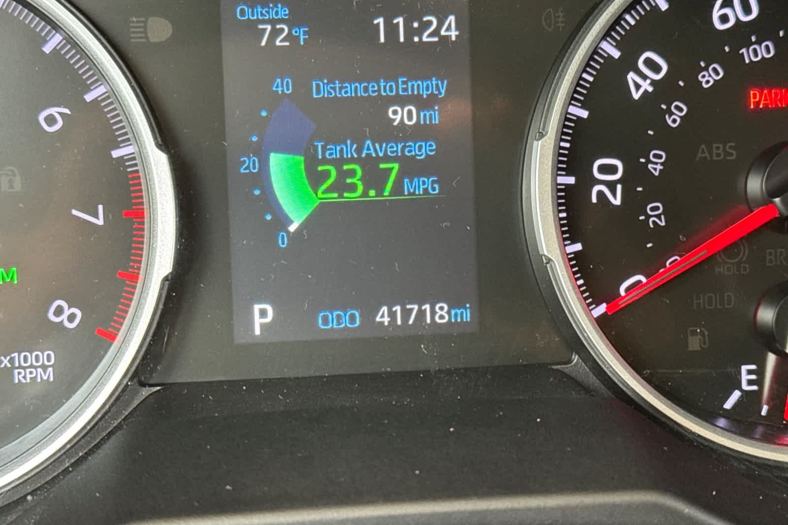 Used 2022 Toyota RAV4 XLE AWD/4WD image 28