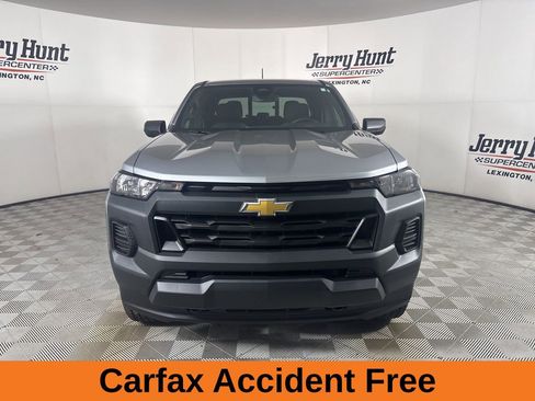 Used 2025 Chevrolet Colorado W/T w/ WT Custom Package image 3