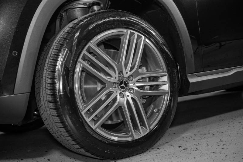 Certified 2026 Mercedes-Benz GLS 450 4MATIC image 7
