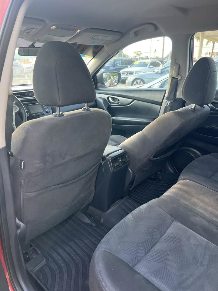 Used 2015 Nissan Rogue SV FWD image 5