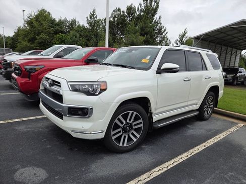 Used 2023 Toyota 4Runner Limited AWD/4WD image 3