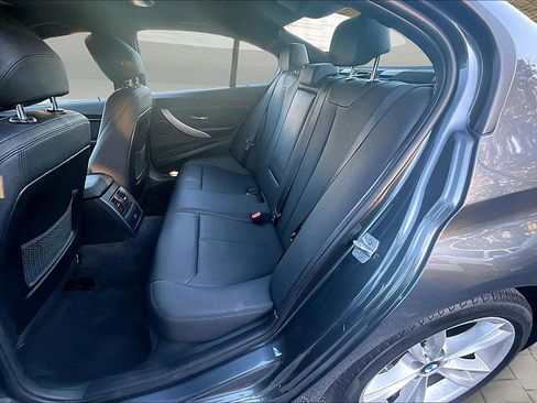 Used 2018 BMW 320i xDrive Sedan image 26