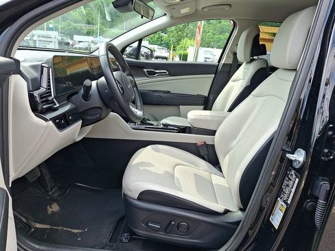 Used 2024 Kia Sportage EX AWD/4WD image 14