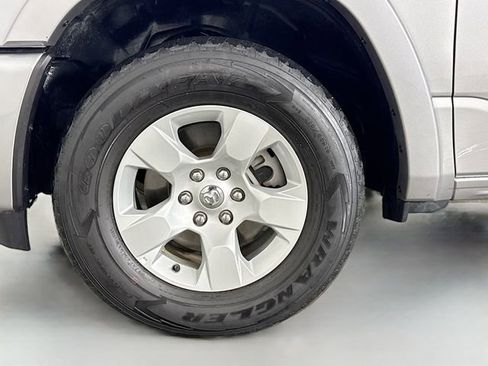 Used 2025 RAM 1500 Big Horn AWD/4WD image 36