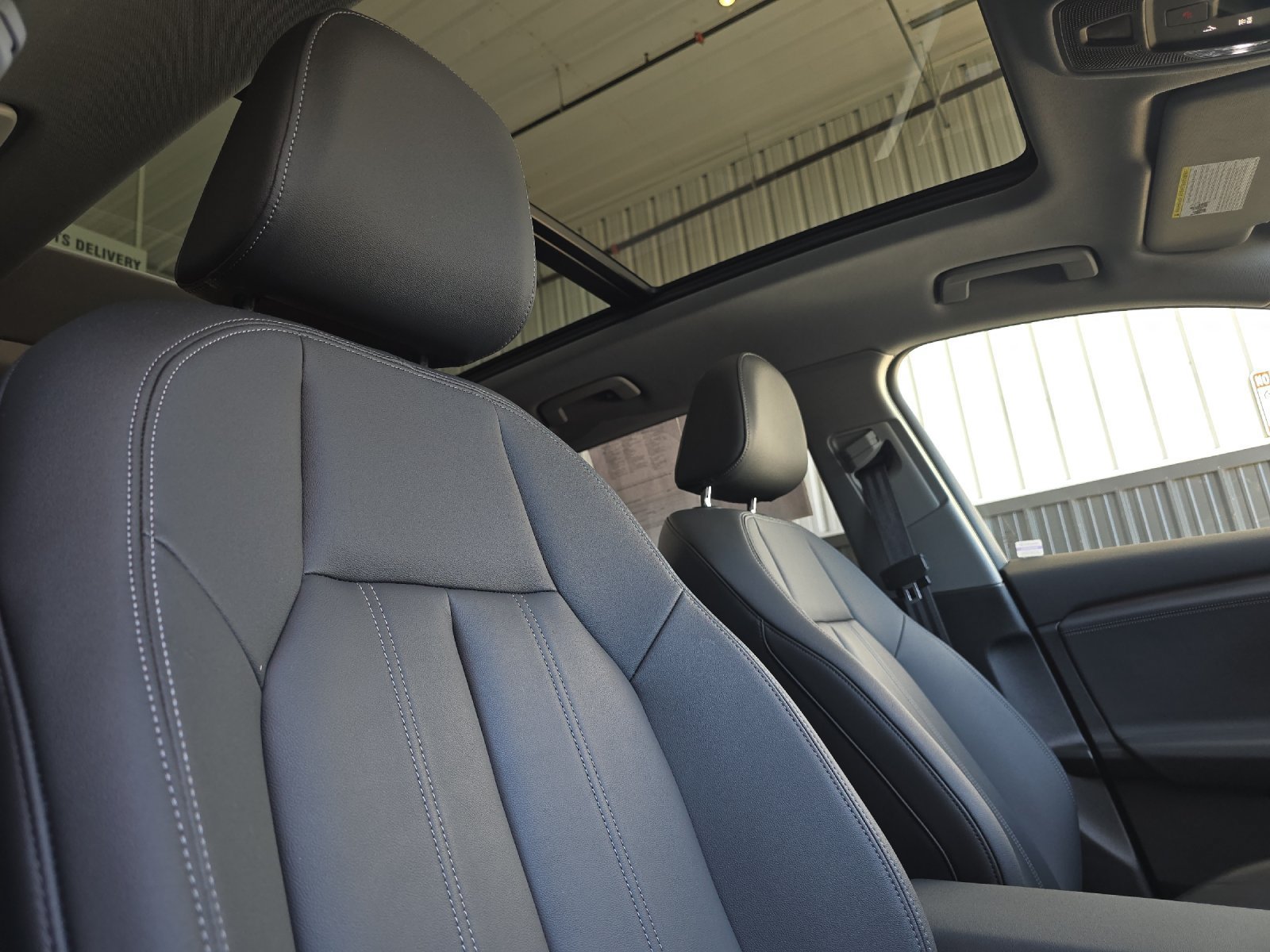 Used 2025 Audi Q6 e-tron Premium RWD image 18