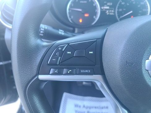 Used 2020 Nissan Versa S image 19