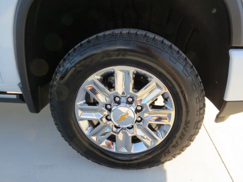 New 2026 Chevrolet Silverado 2500 High Country w/ High Country Premium Package AWD/4WD image 10