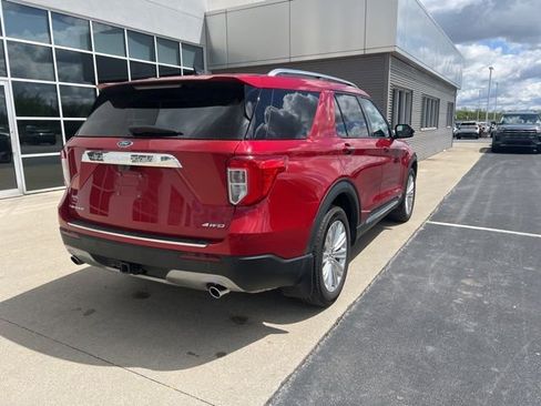 Used 2024 Ford Explorer Limited w/ Equipment Group 301A AWD/4WD image 10