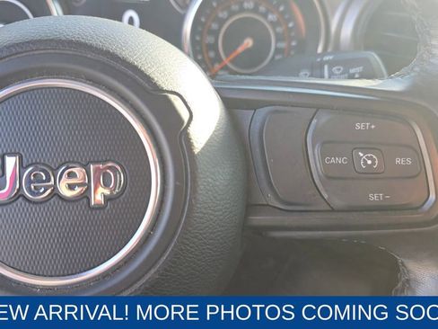 Used 2021 Jeep Gladiator Willys image 15