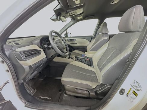 Certified 2025 Subaru Forester AWD/4WD image 12