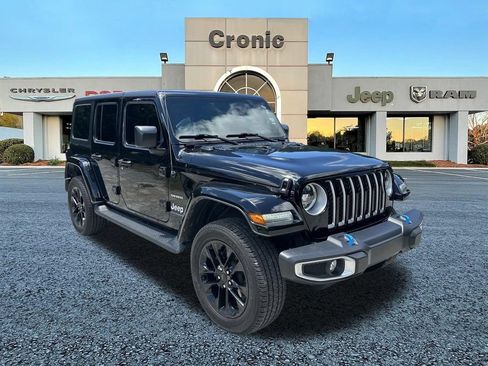 Used 2023 Jeep Wrangler Unlimited Sahara w/ Cold Weather Group AWD/4WD image 1