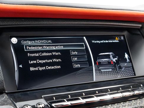 Used 2021 Rolls-Royce Cullinan Black Badge image 83