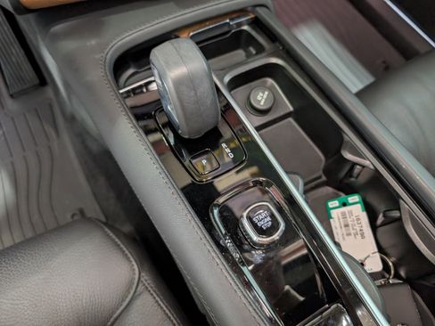 Used 2024 Volvo XC90 B6 Plus w/ Protection Package Premier image 26