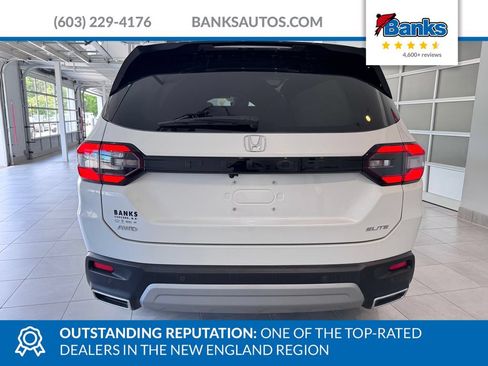 Used 2025 Honda Pilot Elite image 6