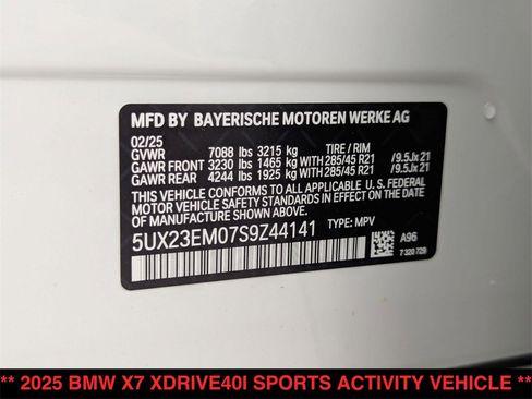New 2025 BMW X7 xDrive40i w/ Premium Package image 33