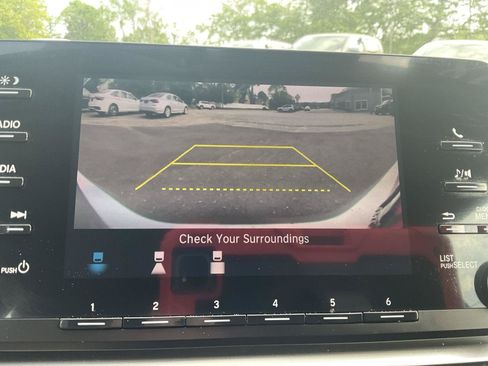 Used 2018 Honda Accord LX image 19