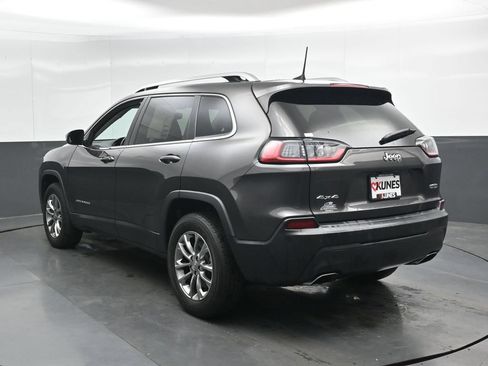 Used 2021 Jeep Cherokee Latitude Lux w/ Comfort/Convenience Group AWD/4WD image 11