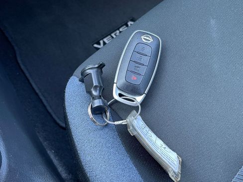 Used 2025 Nissan Versa SV image 21
