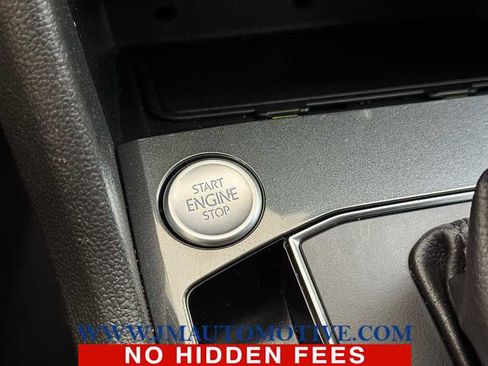 Used 2018 Volkswagen Tiguan SE FWD image 44