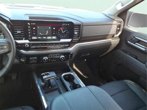 Used 2024 GMC Sierra 1500 Elevation image 16