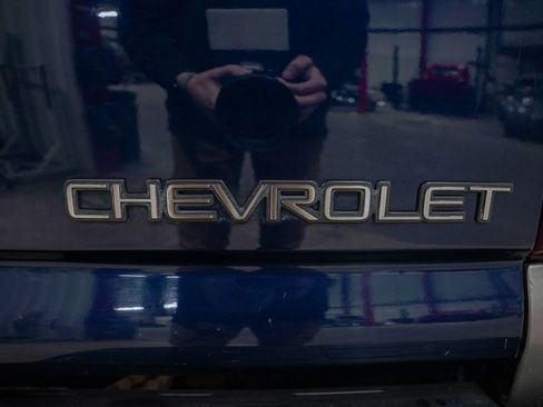 Used 2000 Chevrolet Silverado 2500 LS w/ Firm Ride Suspension Pkg image 25