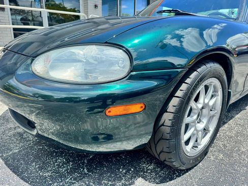 Used 1999 MAZDA MX-5 Miata RWD image 9