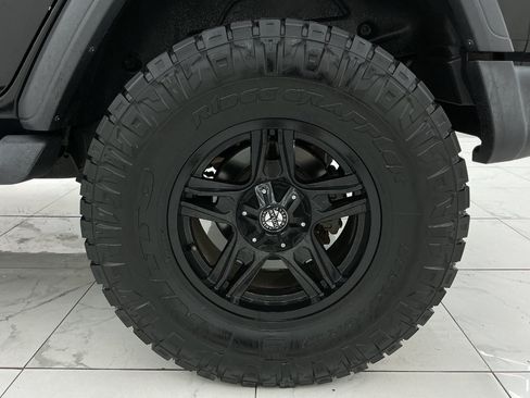 Used 2019 Jeep Wrangler Unlimited Sport S AWD/4WD image 43