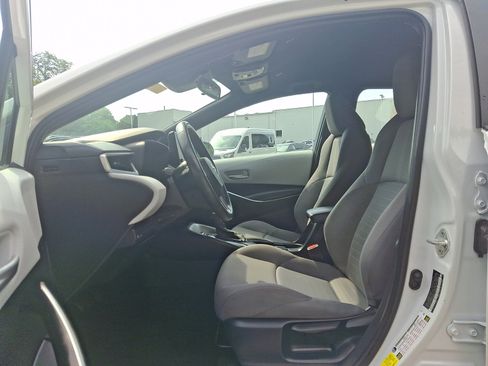 Certified 2024 Toyota Corolla SE FWD image 14