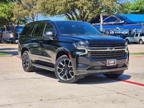 Used 2022 Chevrolet Tahoe RST w/ Luxury Package RWD image 2