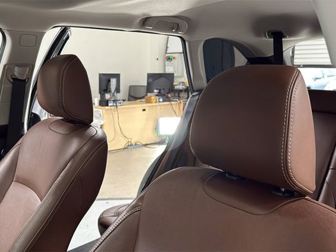 Used 2019 Subaru Outback 3.6R Touring w/ Popular Package #3A image 13