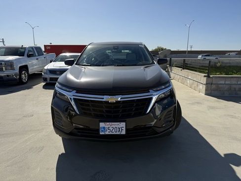 Used 2024 Chevrolet Equinox LS image 2