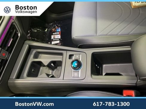 New 2026 Volkswagen Tiguan SE R-Line image 22