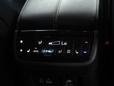 Used 2024 INFINITI QX60 Sensory image 17