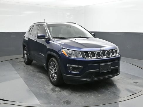 Used 2020 Jeep Compass Latitude image 22