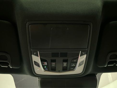 Used 2026 Acura RDX SH-AWD image 15