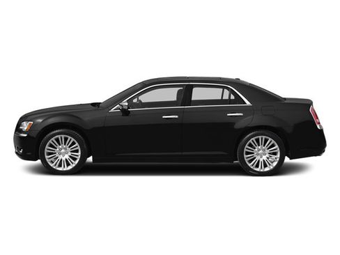 Used 2013 Chrysler 300 Touring w/ Driver Convenience Group image 6