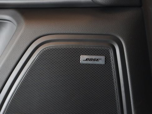 Certified 2026 Porsche Macan AWD/4WD image 23