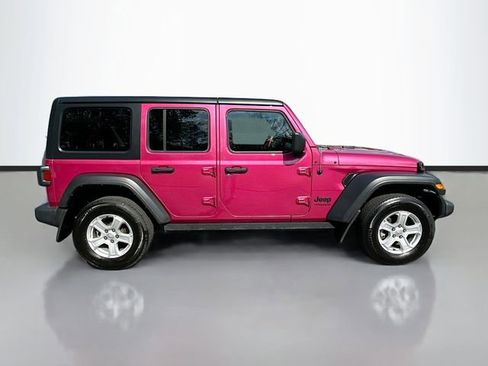 Used 2022 Jeep Wrangler Unlimited Sport AWD/4WD image 5