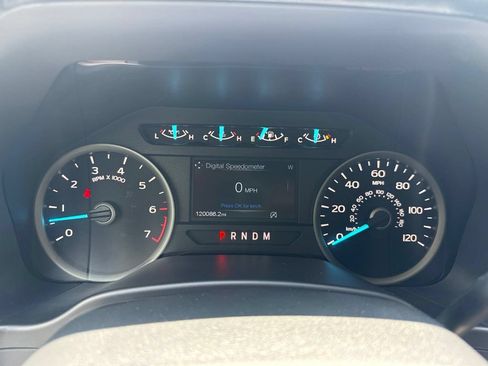 Used 2020 Ford F150 XLT w/ Equipment Group 302A Luxury AWD/4WD image 15